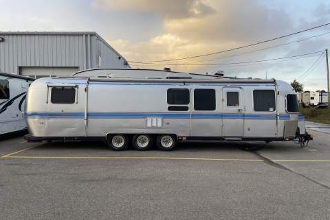 1997 AIRSTREAM AIRSTREAM CLASSIC EXCELLA 34RB TWIN