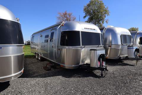 2016 AIRSTREAM AIRSTREAM INTERNATIONAL SERENITY 30RBQ
